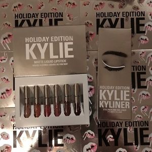 Kylie Cosmetics Bundle Lipsticks and Kylin…